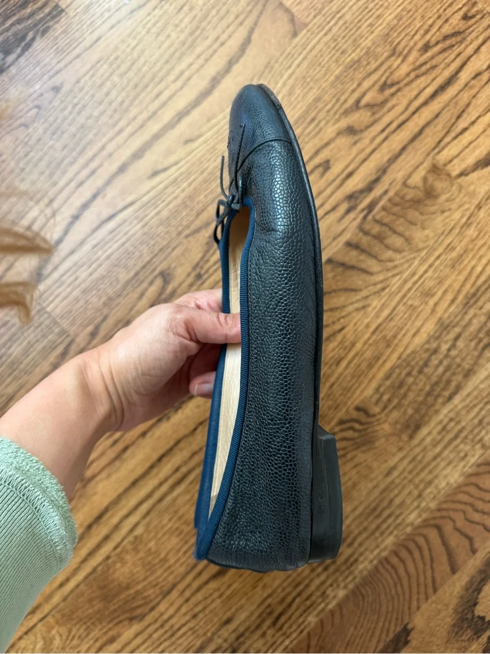 CHANEL Navy Caviar Leather Ballet Flats with CC Toe Size 40 - Picture 2 of 4